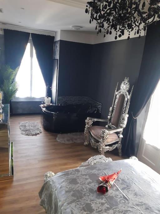 Nuit Romantique - Jacuzzi - Beziers - Romance Royale Exterior photo